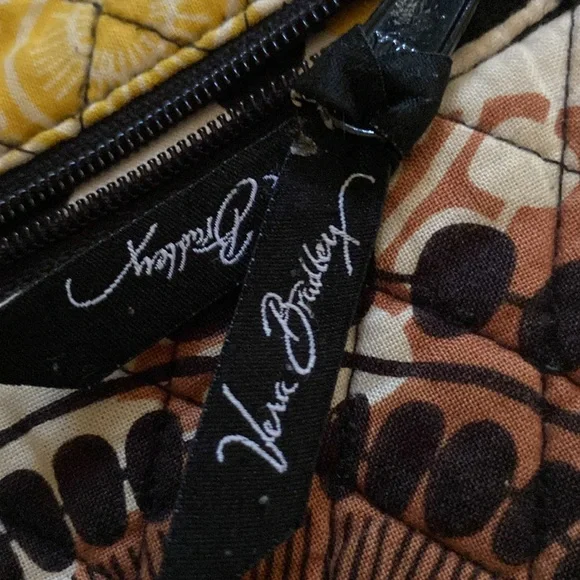 VERA BRADLEY CROSSBODY - Picture 9 of 10